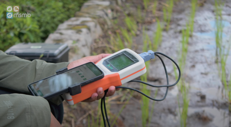 Jinawi MSMB - Sistem IoT pemupukan presisi berbasis sensor untuk pertanian berkelanjutan dan efisien